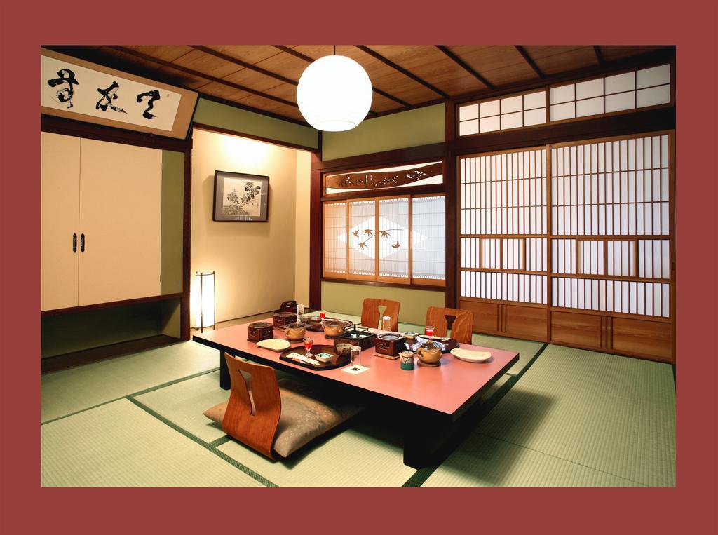 Ekinariya Ryokan Kuszacu Kültér fotó